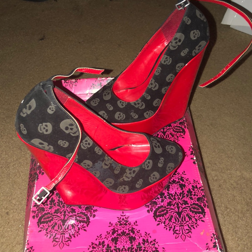 Wedged heels